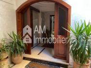 Tres belle villa quartier dakhla à vendre