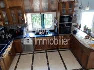 Tres belle villa quartier dakhla à vendre