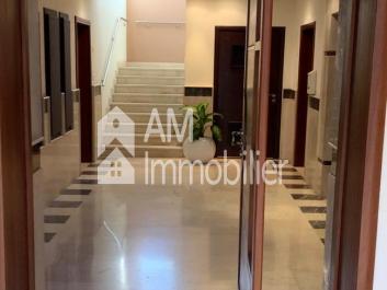 Bel appartement à vendre au quartier hay mohammadi