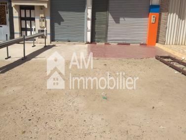 Local commercial quatier TILILA à vendre